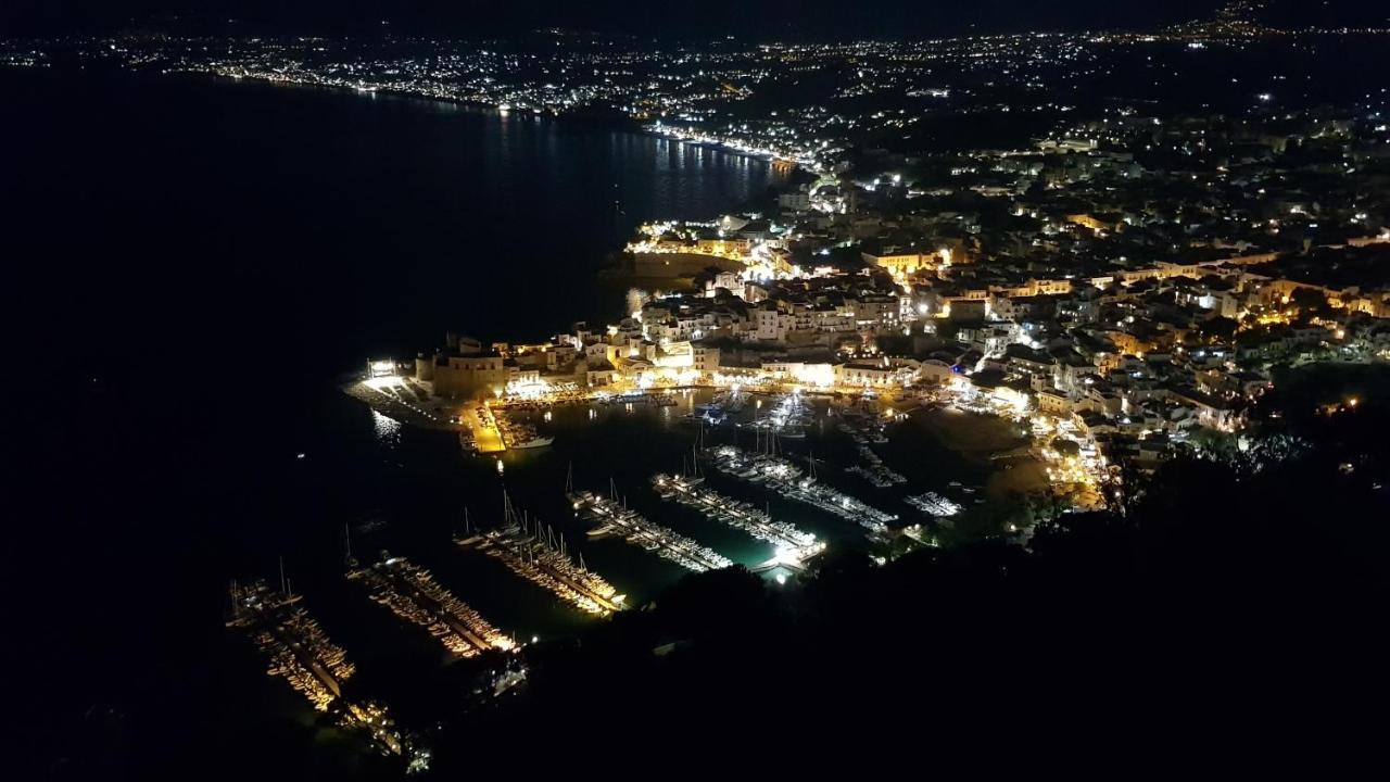 Magilu Case Con Jacuzzi Castellammare del Golfo Eksteriør billede